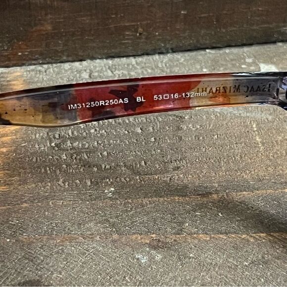 Isaac Mizrahi Magnified Reading Glasses - Picture 6 of 6